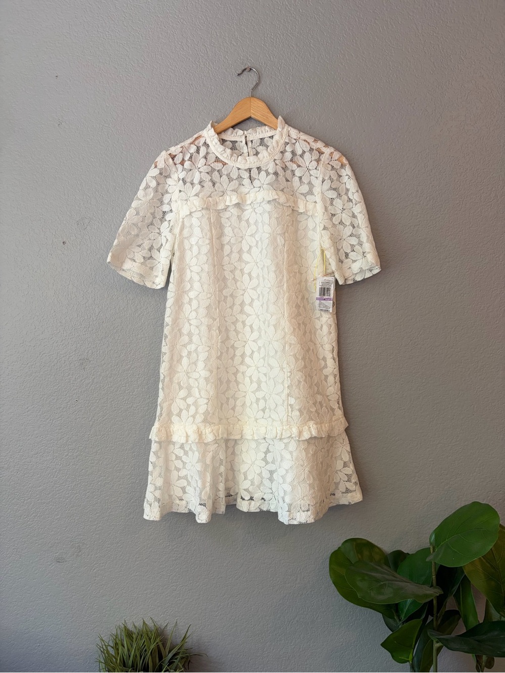 NWT CeCe Cream White Floral Lace Mini Dress